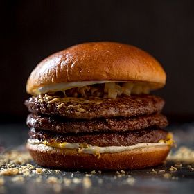 Котлеты «Особые» 150г зам., кат. В (13,5кг/кор) Котлеты «Особые» 150г зам., кат. В (13,5кг/кор)